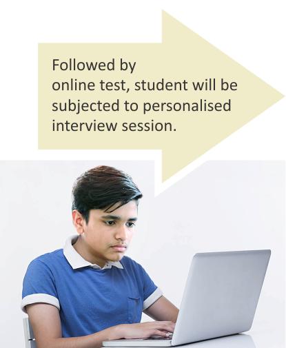 Student giving online test